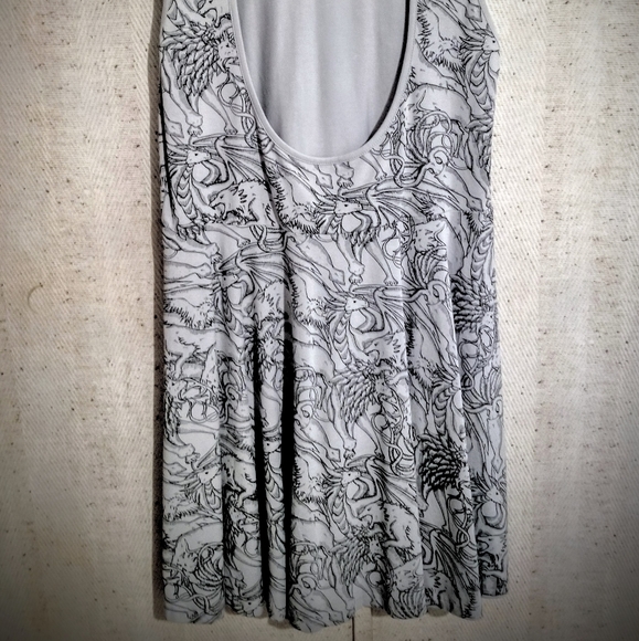 Sleeveless Backless Dragon-Print Mini Dress- NWOT - Picture 6 of 7